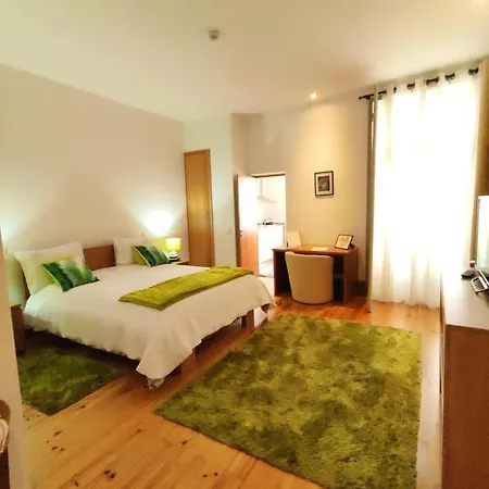 Daire Modern In 50 M² Balcony Guimarães