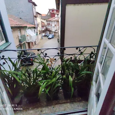 Modern In 50 M² Balcony Daire Guimarães