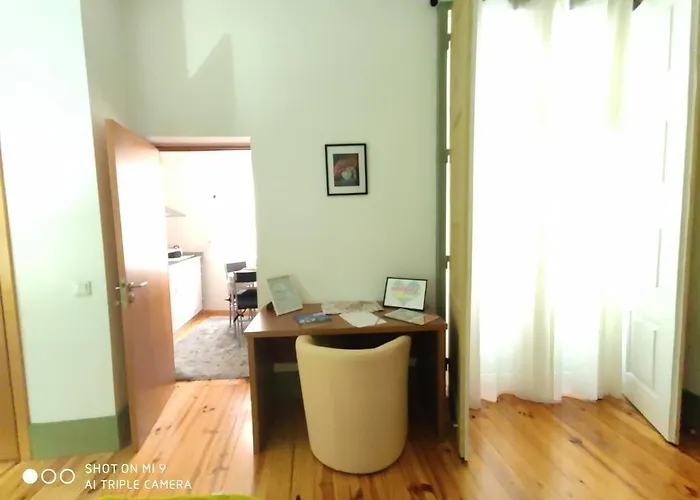 Modern In Guimaraes, 50 M², Balcony 귀마레스